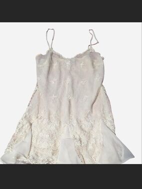 delicates Cream Lace-Trim Slip Chemise